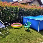 Mina By Interhome Carriola
